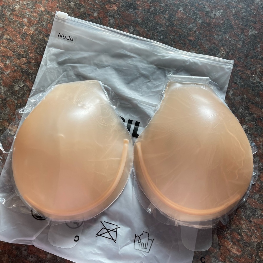 Nude Invisalift Strapless Bra - Picture 3 of 4